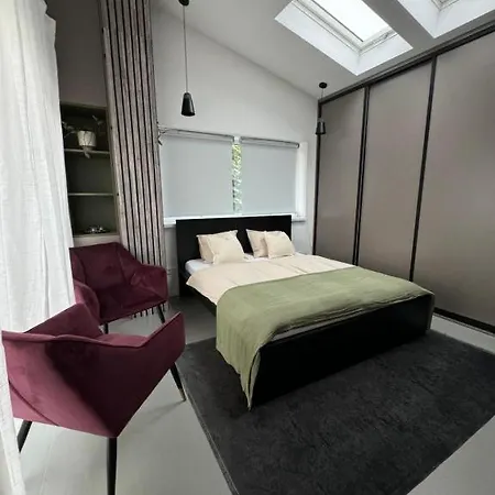 Oasis Airport Apartments And Rooms Velika Gorica Exterior photo