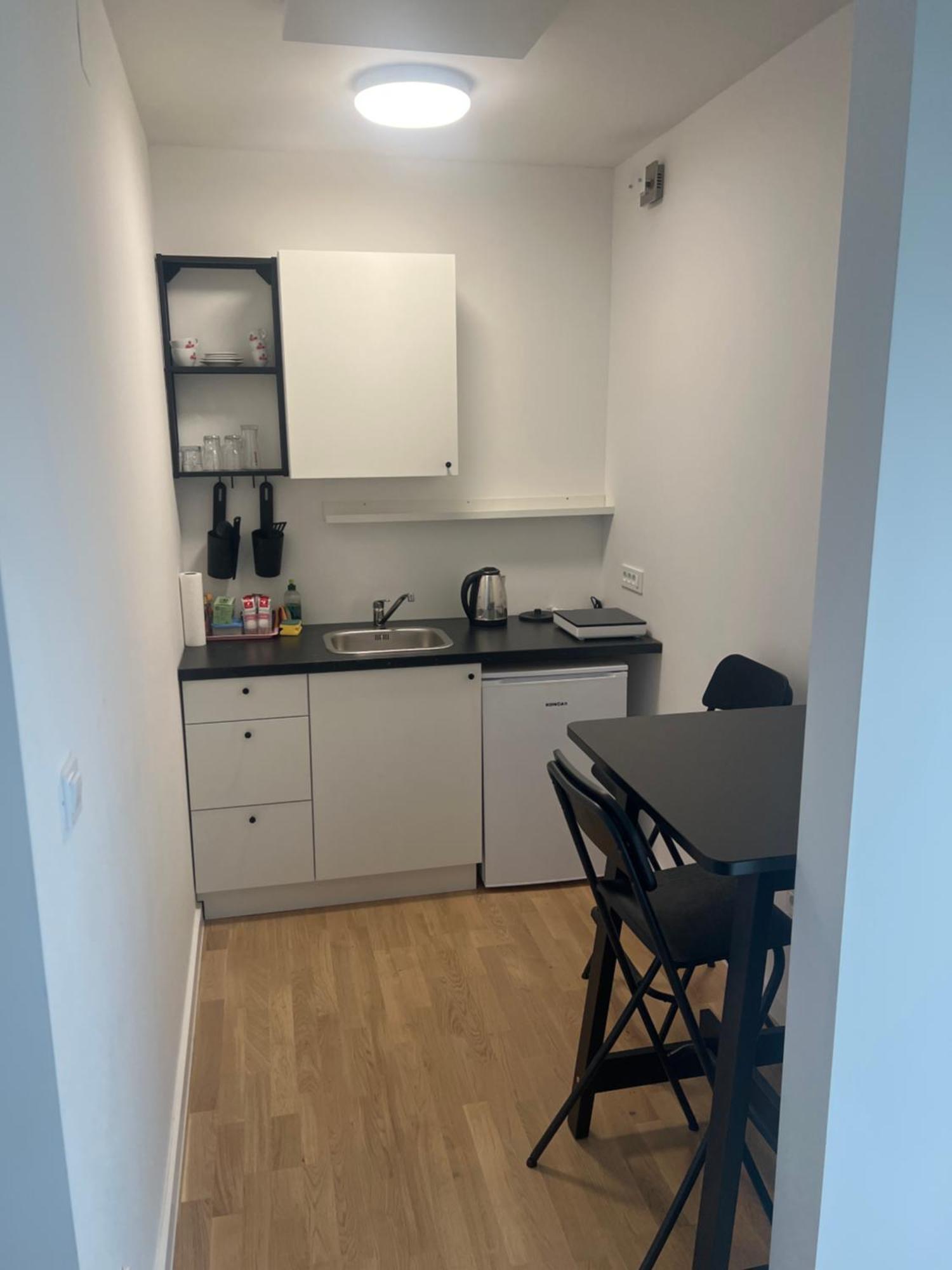 Oasis Airport And Apartment
